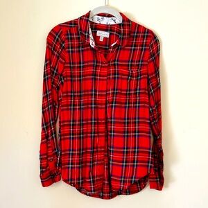 Holiday plaid button down by Lucky Brand in size S!